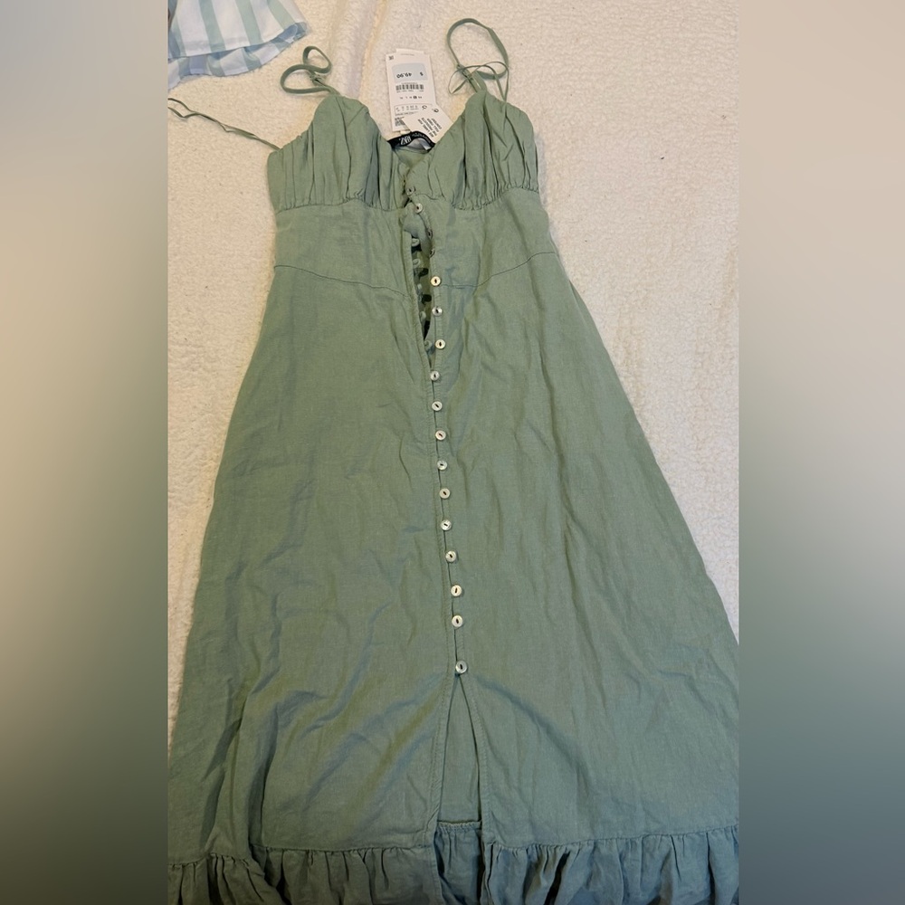 Zara Sage Green Button-Up Blouse